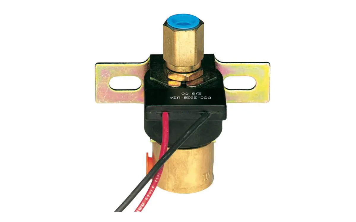 Universal Gold 3-Way Solenoid Valve, 12V | Kit Masters 3282 1
