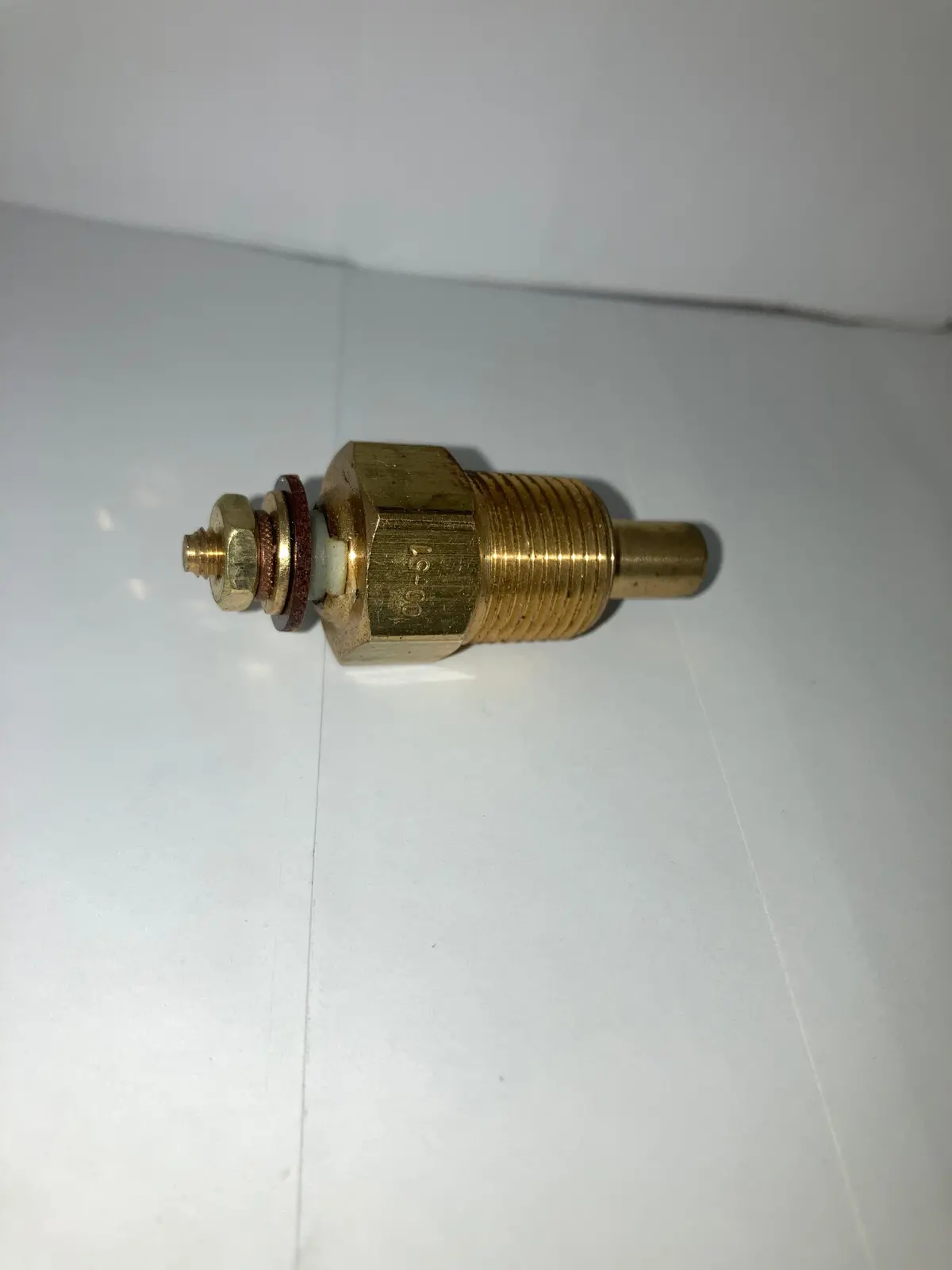 Gauge Temperature Sender Kit | 8081313 Clarke 1