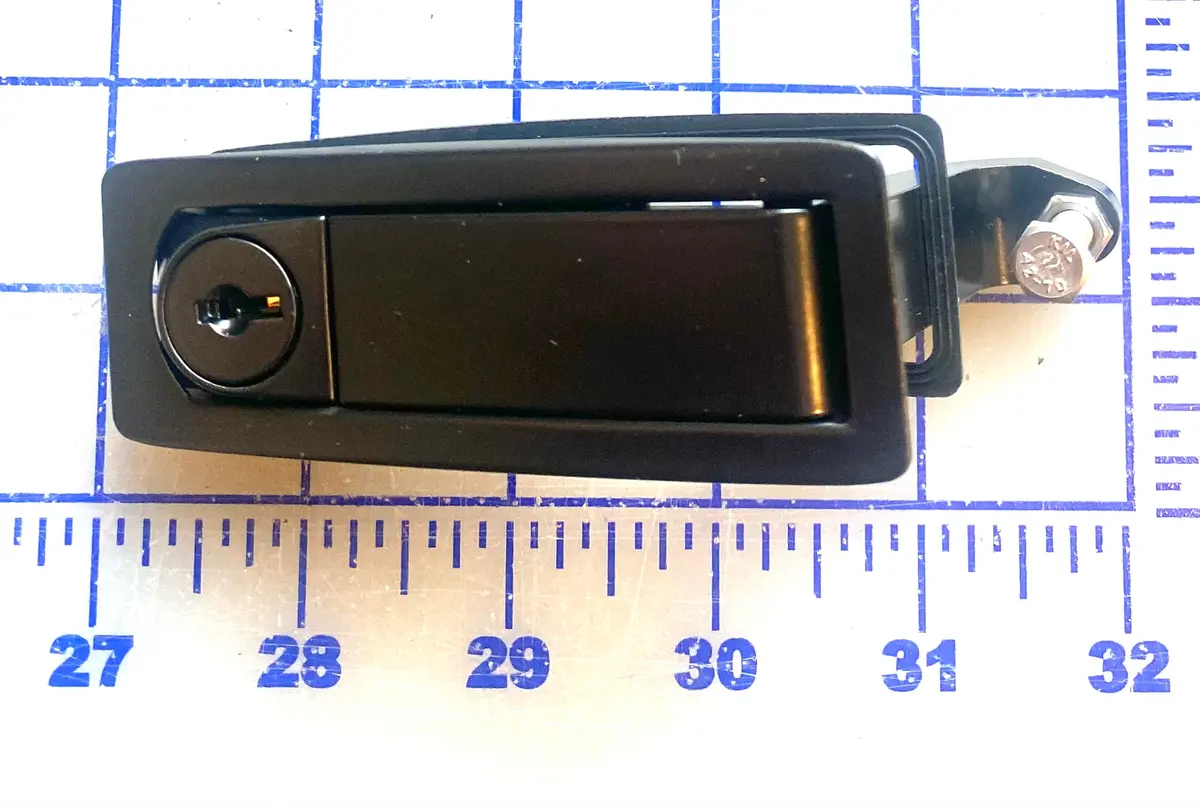 26283302 Lever/Latch Kit, Used On The Larger Series Elliott Generator Enclosures 1