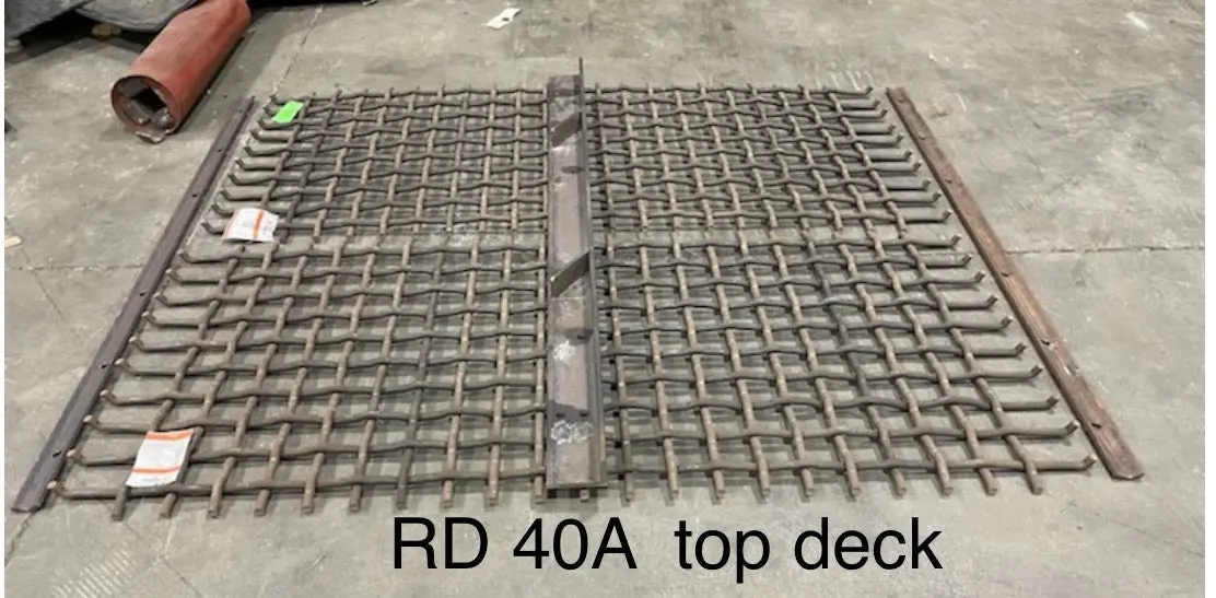 Hd40atd Side Clamps, Center Hold Down And Diverter Channels, Used On The Top Deck Of A Rd 40A Read Screen All. This Is Sold As A Complete Kit And All Necessary Bolts And Rubber Channel Is Included. 2 Week Lead Time. 1
