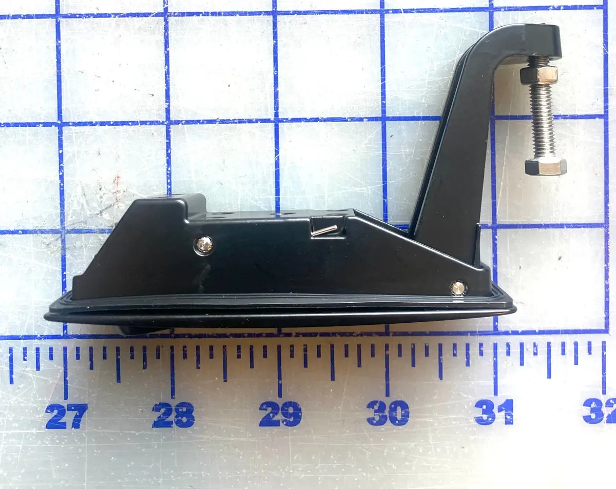 26283302 Lever/Latch Kit, Used On The Larger Series Elliott Generator Enclosures 2