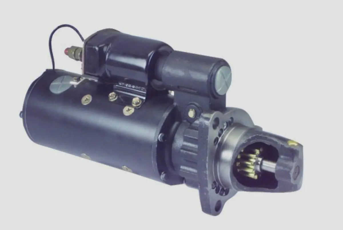 251046 Starter,  24 Volt Clockwise, Hercules Assembly. Used On The 4800 Series Engines. There Is A $400 Dollar Core Charge Built Into The Price Of This Starter. Your Cost Will Be $785.30 After The Return. Alternate Part Number Will Be 1113998 1