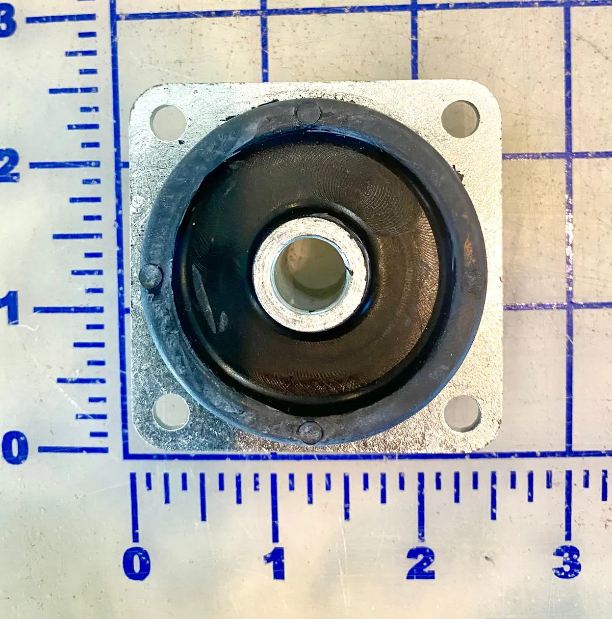 757-10462 Flex Mounting, Used On All Lister Petter Lpw Series Engine To Hold The Radiator. 1