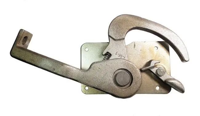 Roll Up Door Lock | 025-10501 Fleet Engineers 1