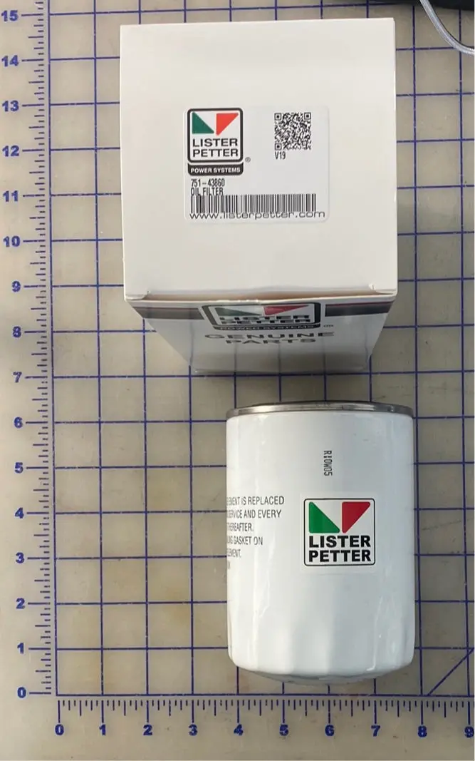 751-43860 Oil Filter, Used On The Lister Petter Lpws4 And The Lpwt4 Build 76 Engines. 1
