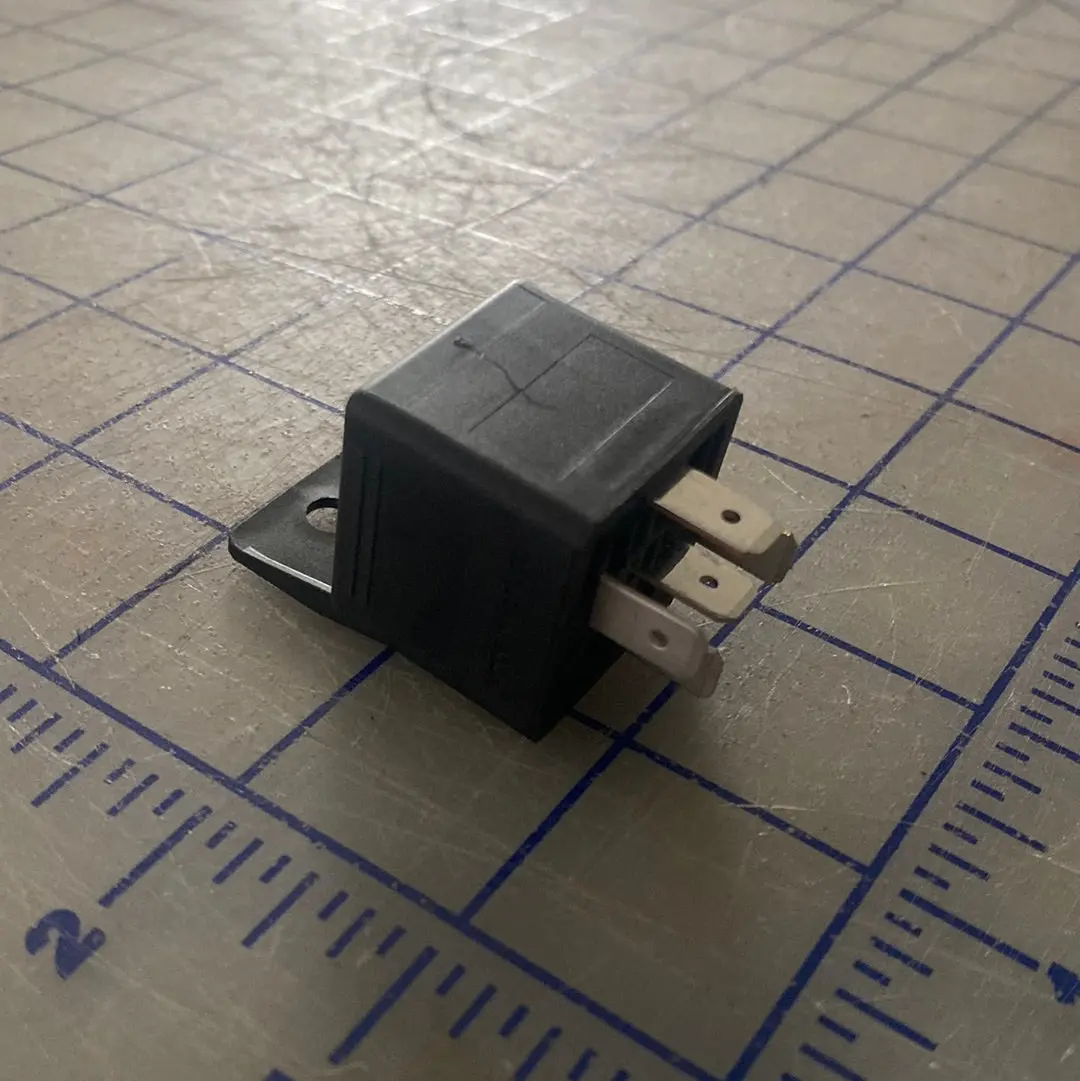 000-04472 Relay, Commonly Used Within The Controller Circuits 1