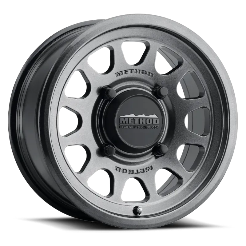 Method Mr414 Bead Grip 15X7 / 5+2/38Mm Offset / 5X4.5 / 76Mm Cb Graphite Wheel 1
